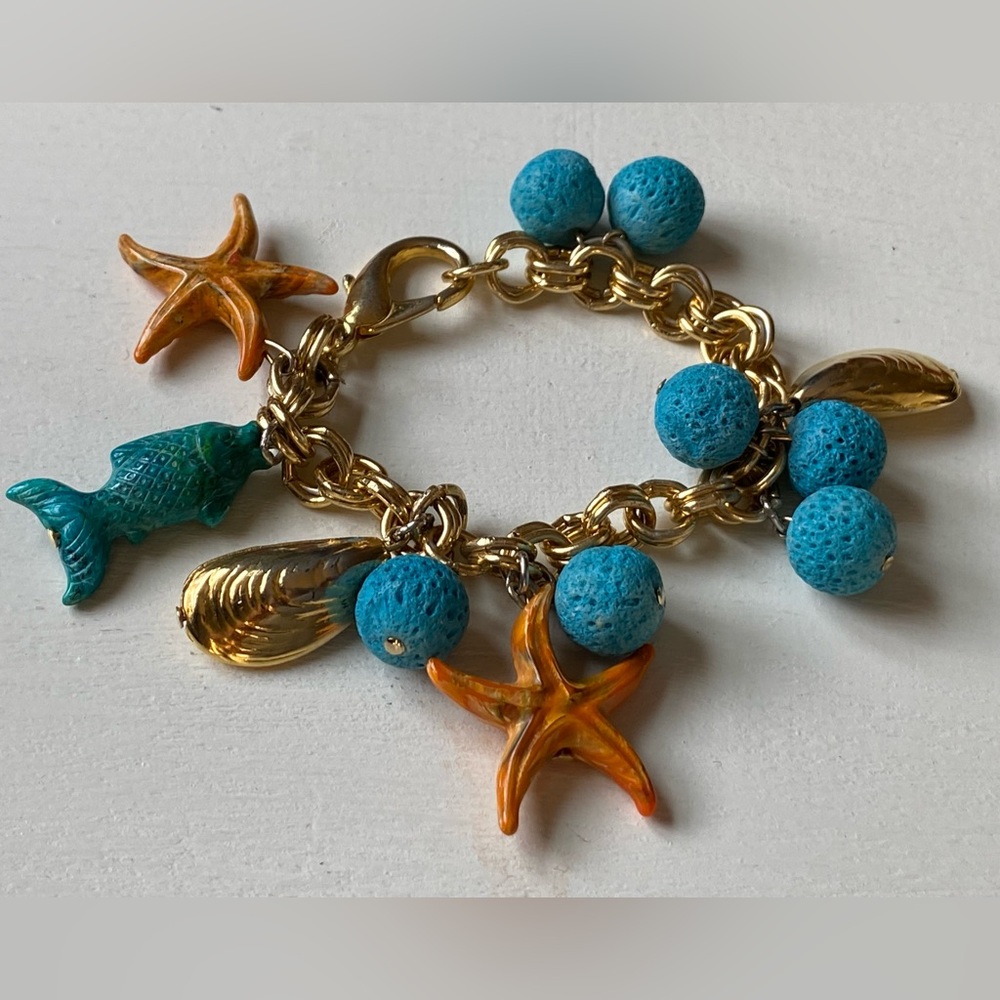 Gold Tone Seashell Starfish Charm Bracelet